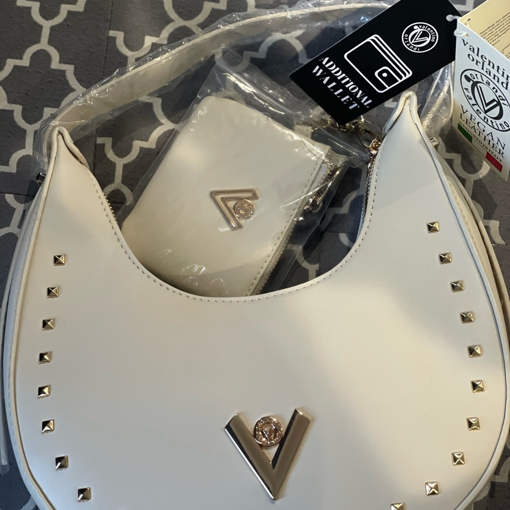 Valentino Orlandi bag & wallet cream with gold accents. Brand NWT, 9.5" x 8"